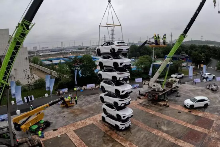 eq7-suv-electrico-con-record-guinness