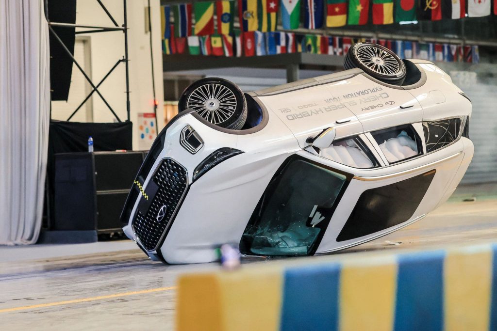 Prueba de choque con autos Chery