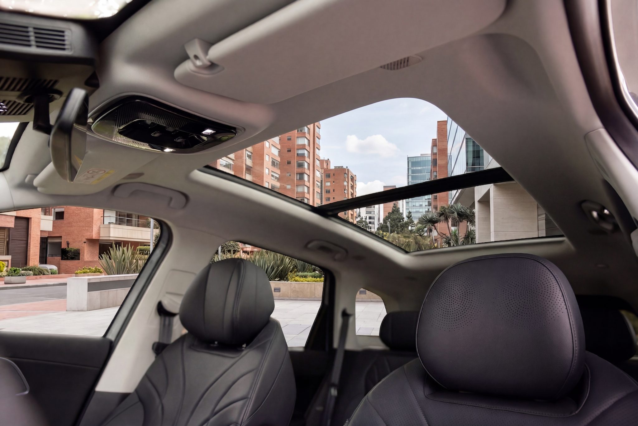 Chery Tiggo 9 CSH techo panorámico